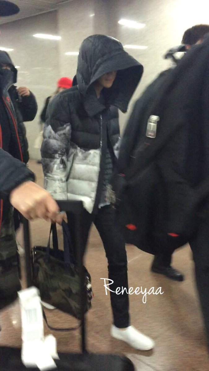 [PREVIEW] 150124 Beijing West Railway Station [25P] B8FJYoMCEAEeofk