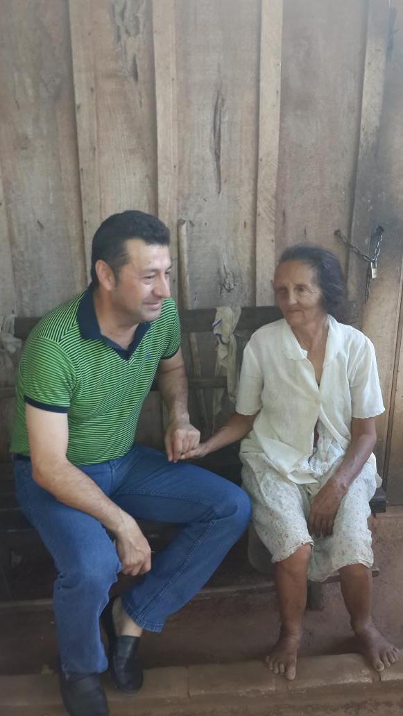 dipDEcclesiis's tweet photo. Siempre cerca de la gente ! http://t.co/TpgJlipF9k