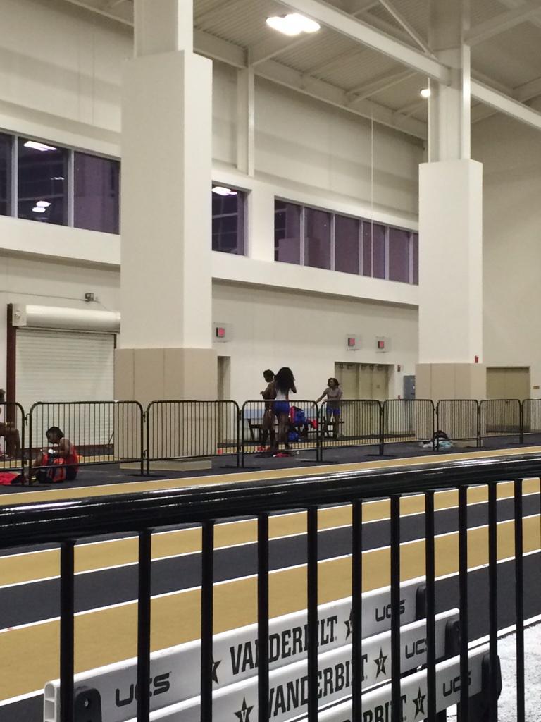 Jaydeandre's tweet photo. My dawg made it to finals today and almost got her 20ft. Jump! Yeaaaaa. Put on for the city☝️#RatchetCity #LatechTF http://t.co/LQ3eFCQci4