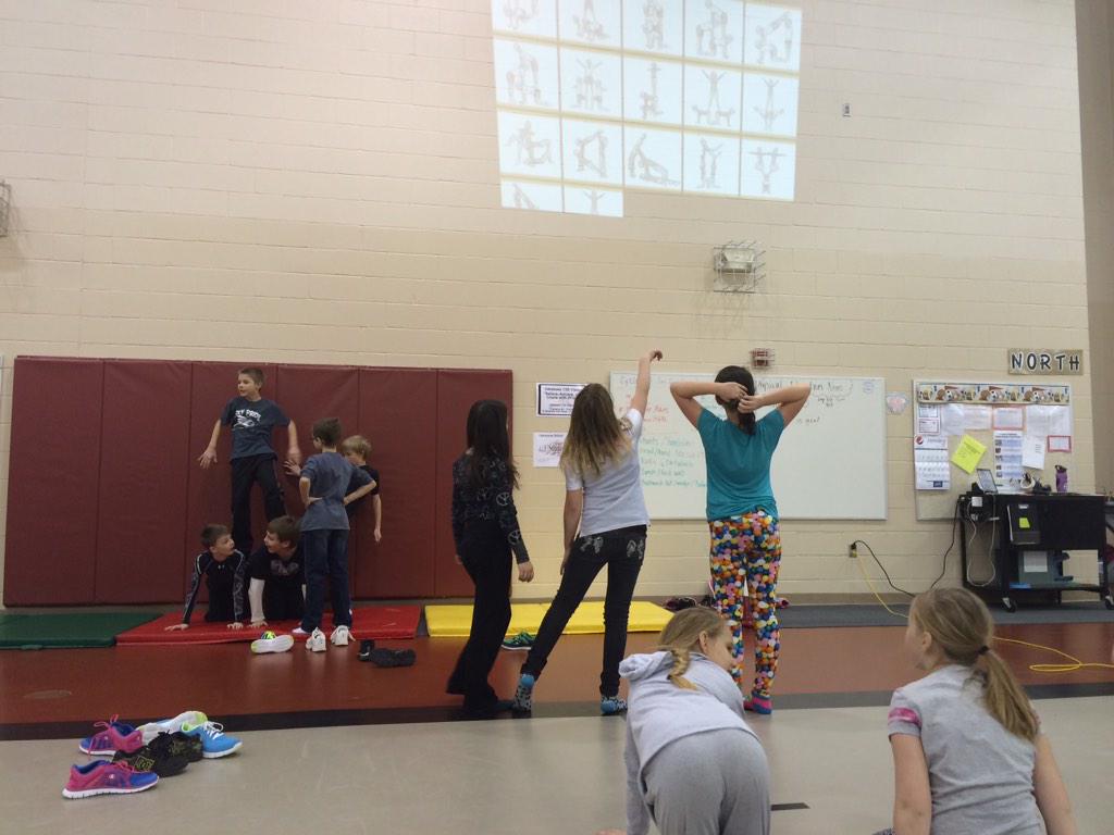 OESPhysEd's tweet photo. Balance it app ... Great for stations! #physed #leaderstakeover #teamwork #tumblingfun http://t.co/1eyJAvM5TM