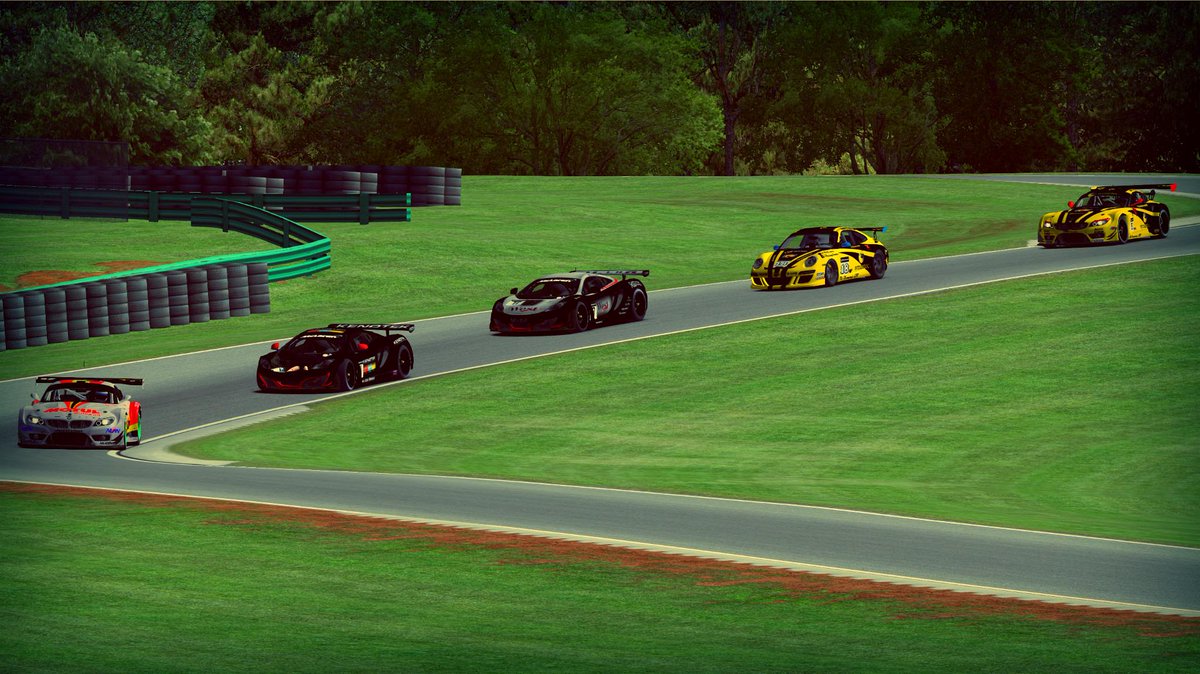 PitDemons's tweet photo. Buenas noches! Mañana más! #BMWZ4GT3 #RufTrack #iRacing #GT3 #EseMcLarenVaSinCapo #NoPasaNada #TomaDeAireAlternativa http://t.co/IdpE55YcvR