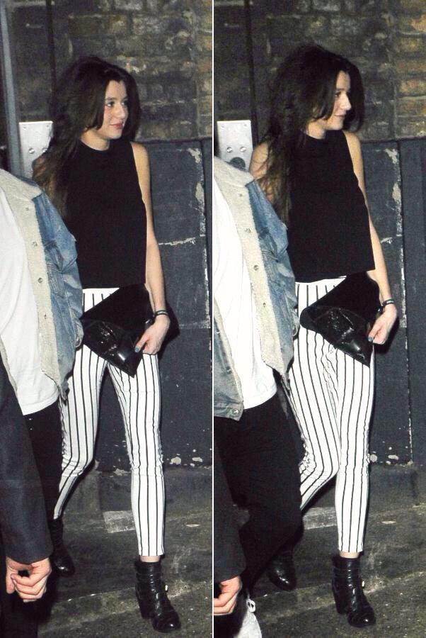 dumbassbitch103's tweet photo. Who wore it better?
RT/Fav for Harry
Log out for Eleanor http://t.co/siSX8nrmkI