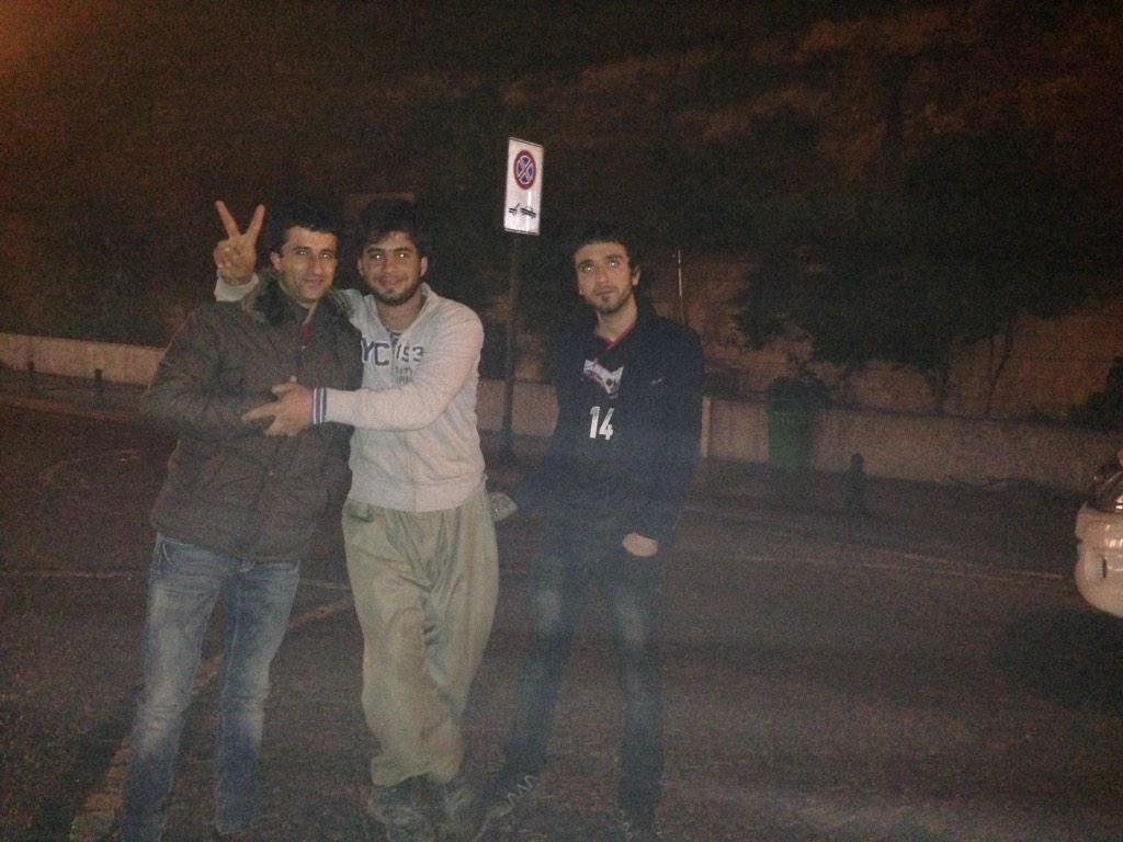 MuhamadAdil12's tweet photo. garanawae parwez la kobane http://t.co/zcgxGMX4My