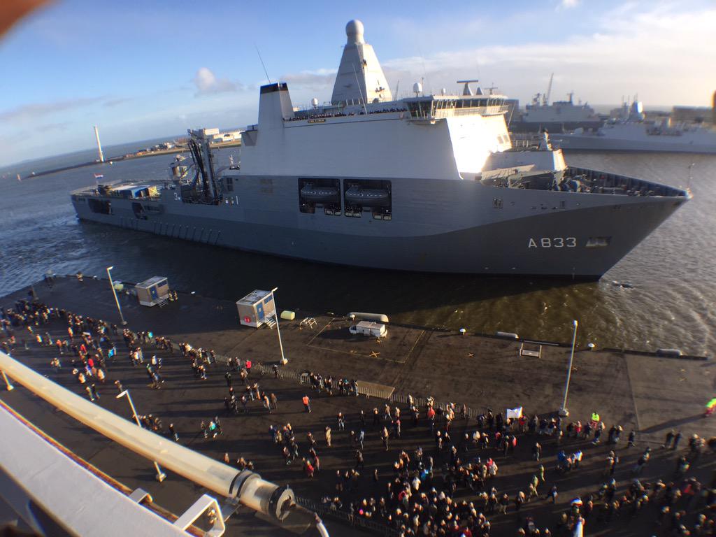 Fullt upp i den Helder idag! A833 kommer hem från Ebolauppdrag och JWIT kastar loss för Op Atalanta med Swe FHQ