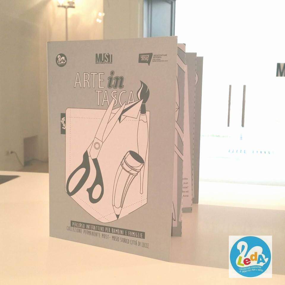 DMuseomust's tweet photo. #ARTEINTASCA è la guida-gioco del @MustLecce per avvicinare i bambini al linguaggio artistico pugliese del 900 ;D http://t.co/PjOg3x1ctI