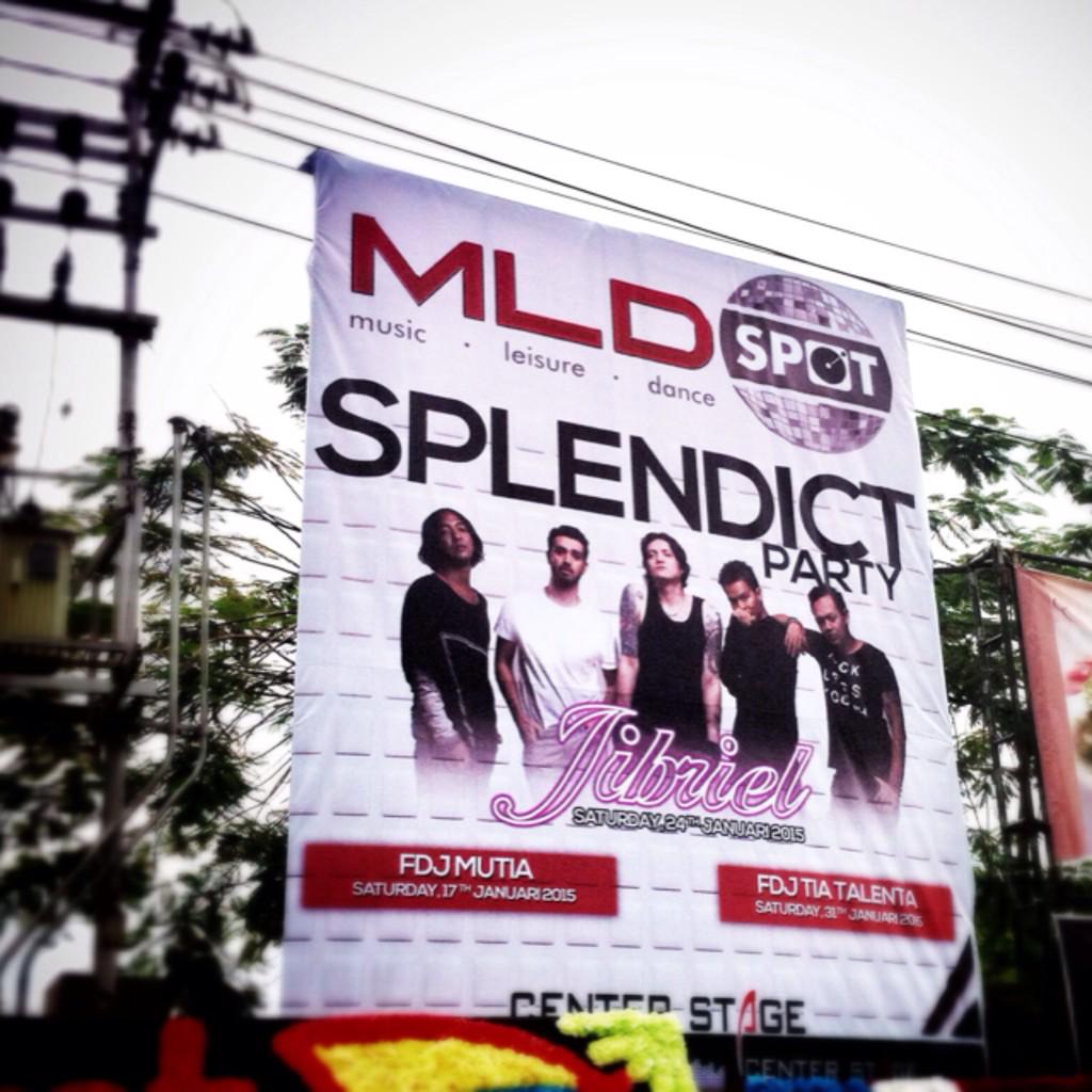 JIBRIELofficial's tweet photo. Tonight at @centerstageplb #MLDspot Splendict Party with Jibriel .. http://t.co/j4tcbyShfD