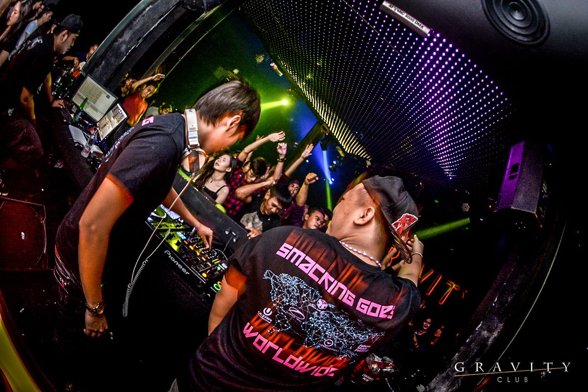 WHACKBOI's tweet photo. #THROWBACK @CHKSSANDWHCKBOI did a warm-up set for @WillSparks @ Gravity KL. #SMACKEY #CXW #CHUKIESSANDWHACKBOI http://t.co/JCj3D8VWt0