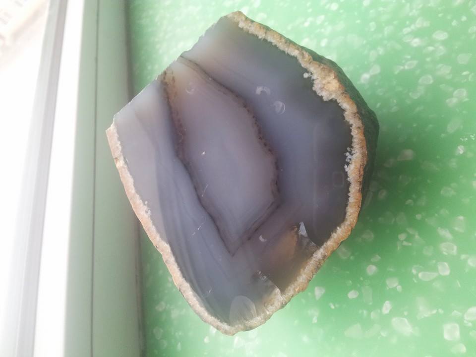 Сар шинэ ч дөхлөө. Иймэрхүү цэхэр- хиймэл хулхи чулуун хөөрөгөнд хулхидуулав аа! Чулуу танихгүй бол асуугаарай