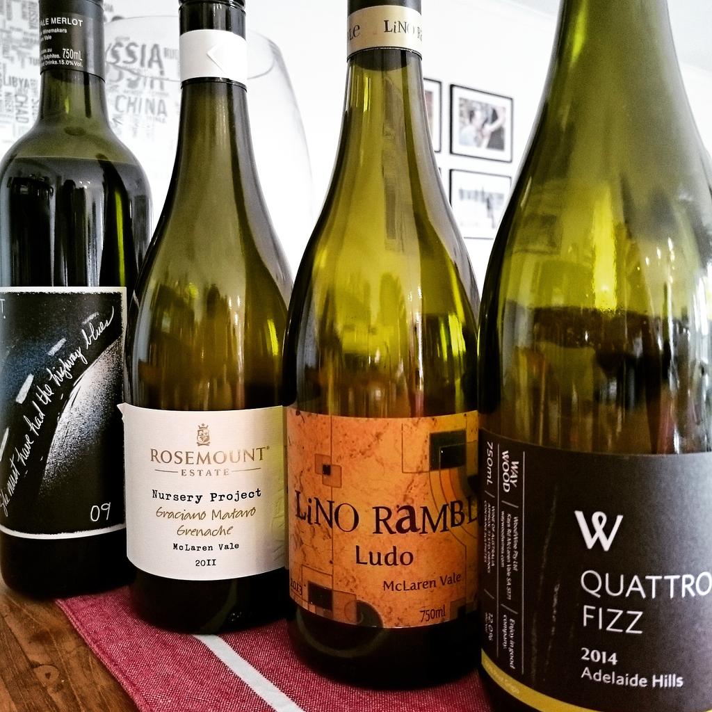 Not a bad afternoon. #showmemv #sawine ping <a href="/WayWoodWines/">Andrew Wood</a> @LinoRamble @rosemountwines <a href="/MVWinemakers/">MV Winemakers</a>  #heinlerskitchen