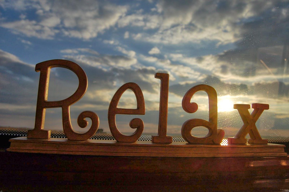SnappCab's tweet photo. It's Sunday so RELAX! http://t.co/4FZt65RWmC