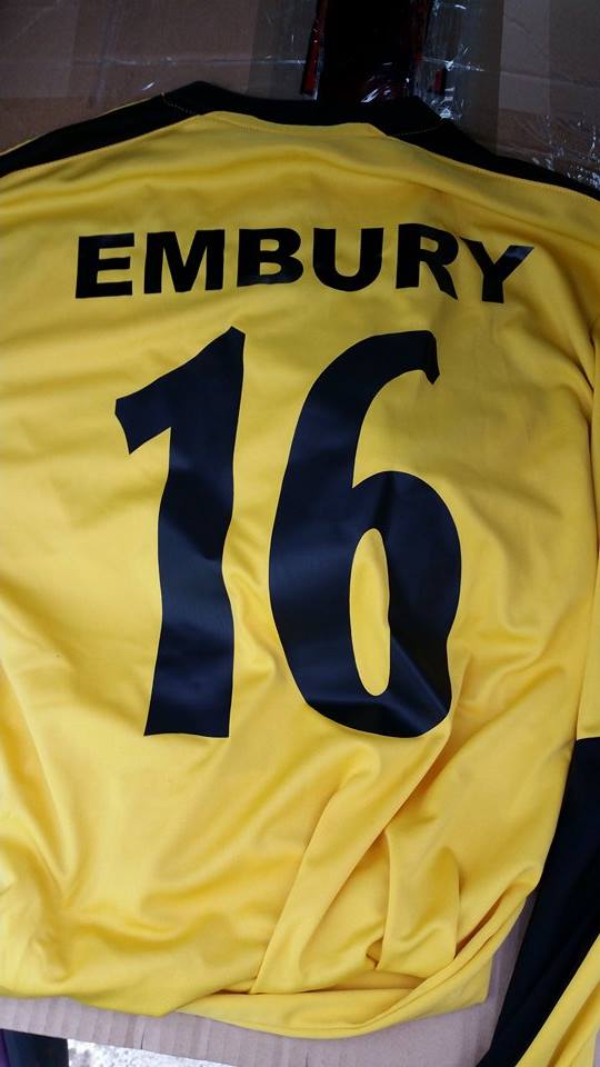 j0ann3001's tweet photo. #embury #ladiesfootball #footballstrip #womensfootball #yellow&amp;black #16 #cantwait #debutday #tekkers #nike #football http://t.co/6BxRboNV8l