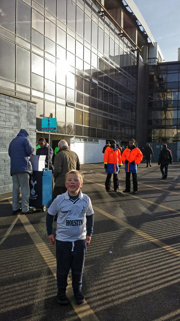 NickAE78's tweet image. #COYS #FACup