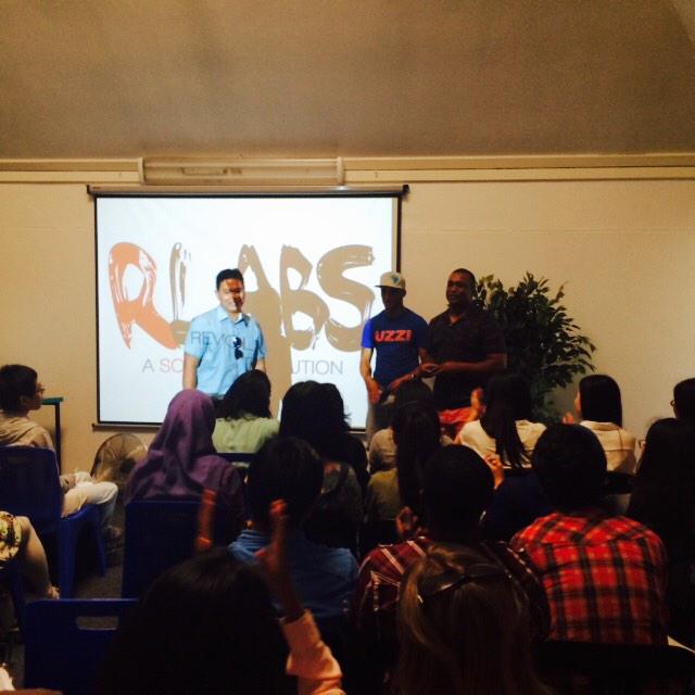 DIG2015_SA's tweet photo. Incredibly inspirational story of @RLabs that we heard yesterday morning #DIG2015_SA #community #ICT #ict4d http://t.co/XTFH8fEx0A