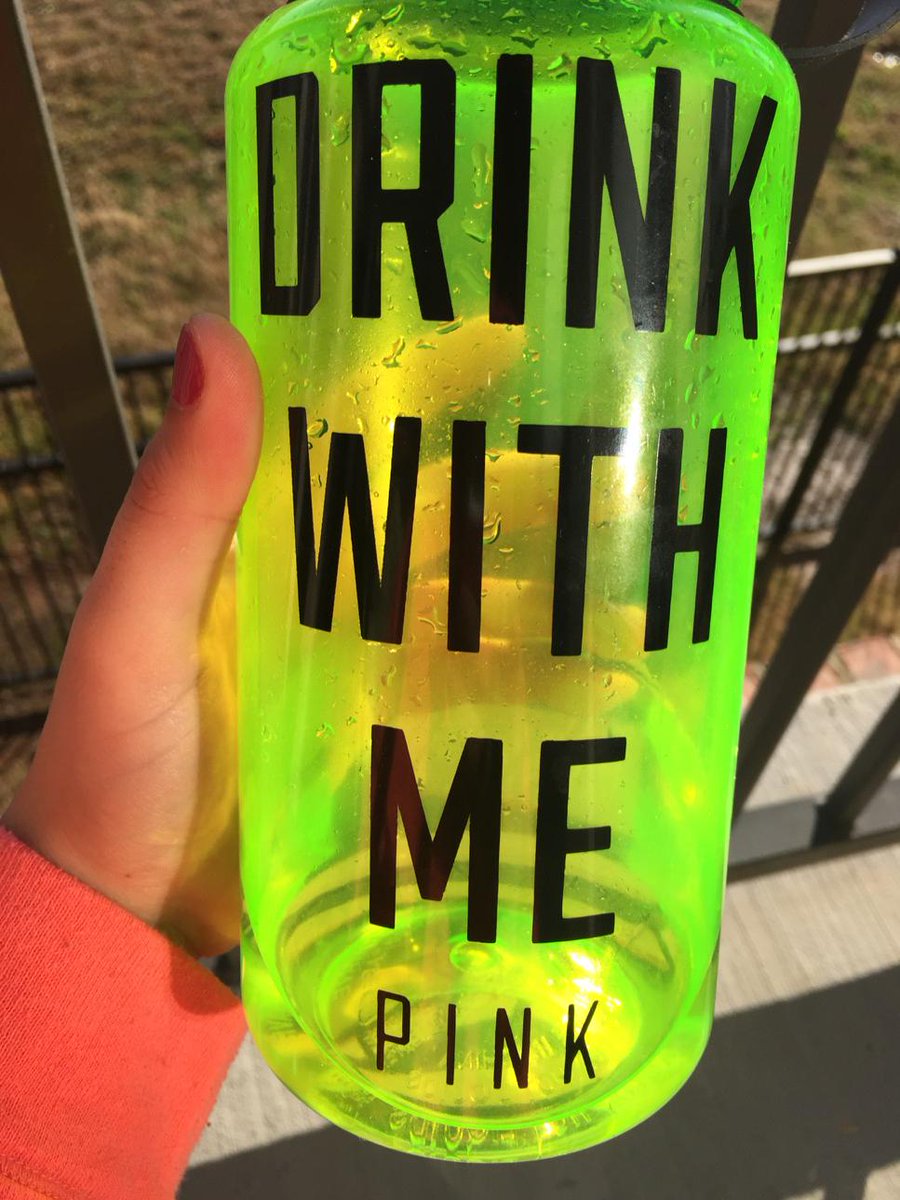 FitLifeIsLife's tweet image. My favorite water bottle💚