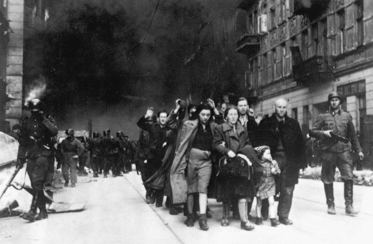 AliDHain's tweet image. 1943 Warsaw Ghetto Uprising
yadvashem.org/yv/en/exhibiti…

#LearningTheLessons