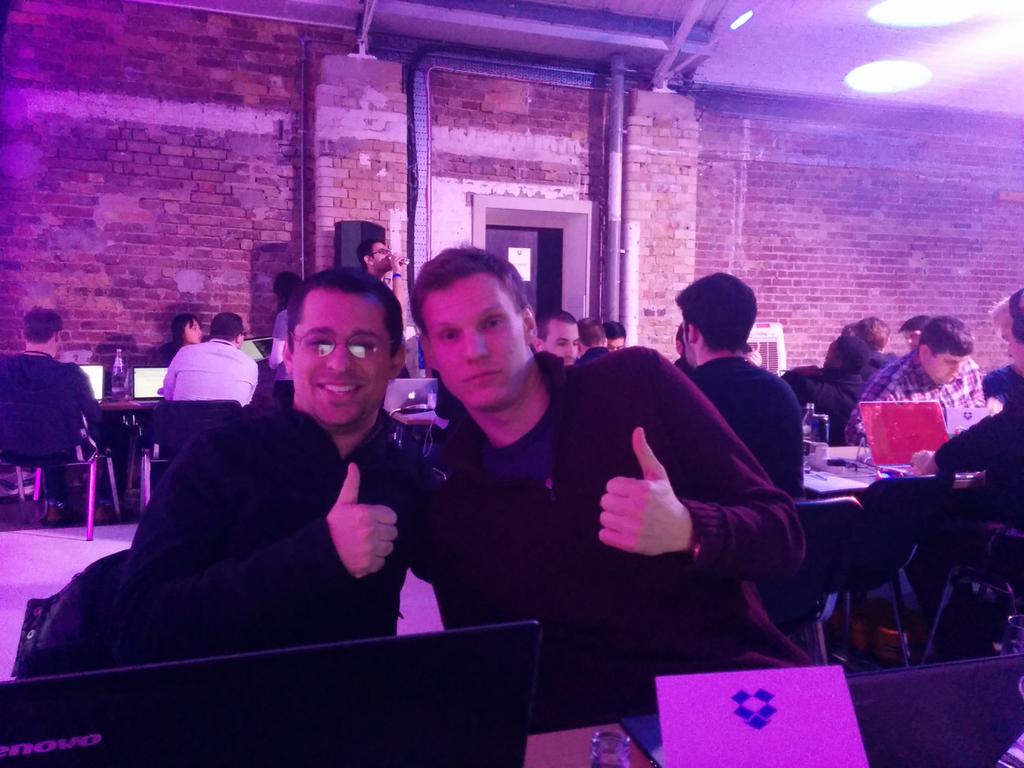 sunglassesface's tweet photo. @bettiolo e @_gcalore_ #dbxhackathon http://t.co/9AdtEkC7gL