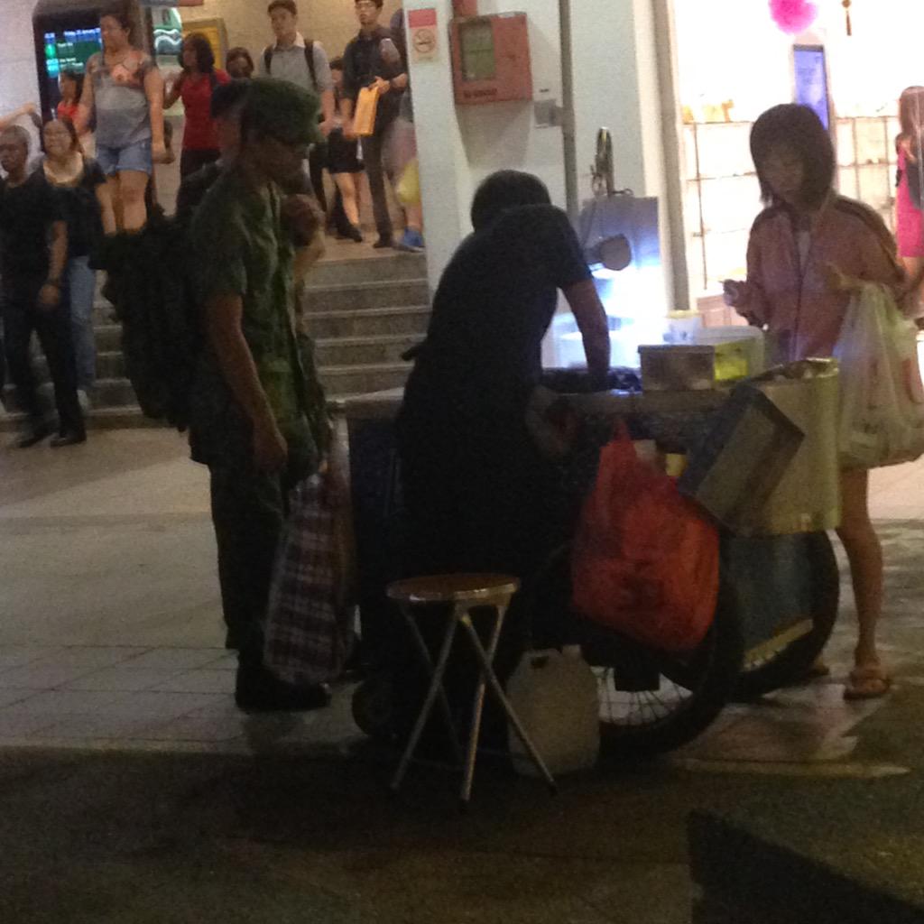 imashellfish's tweet image. Raspberry ripple? How bout you raspberry knock it fucking down ripple? Fucking recruit