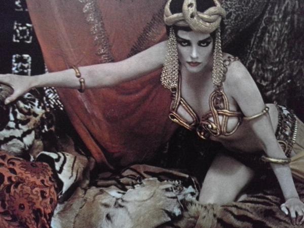 鏡谷 メフィ 𝔎𝔞𝔤𝔞𝔪𝔦𝔱𝔞𝔫𝔦 マリリン モンローがセダ バラの クレオパトラ に扮した美麗な写真 Http T Co Fkvrmhnm3z