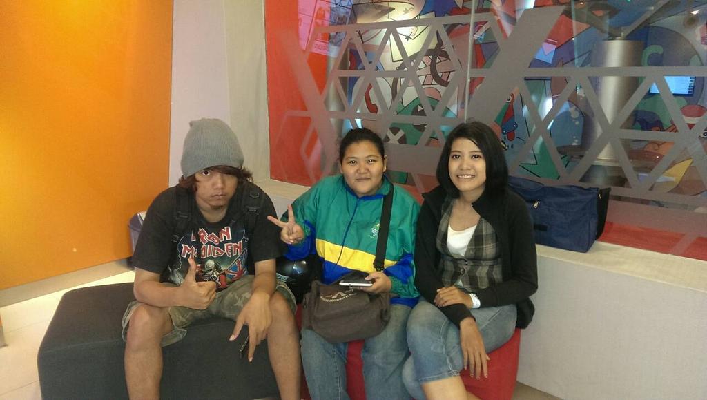 BeFunNColorful's tweet photo. @om_zombie @novivivi92 was here 😀 #DagoDigilife http://t.co/wLyvkk7g9T