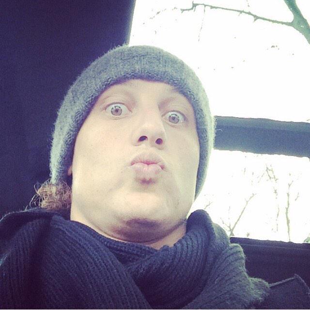 DavidLuiz_4's tweet photo. 👀 #eunaoseiparardeteolhar #soquemsabe #hahaha http://t.co/UazQky3LT9