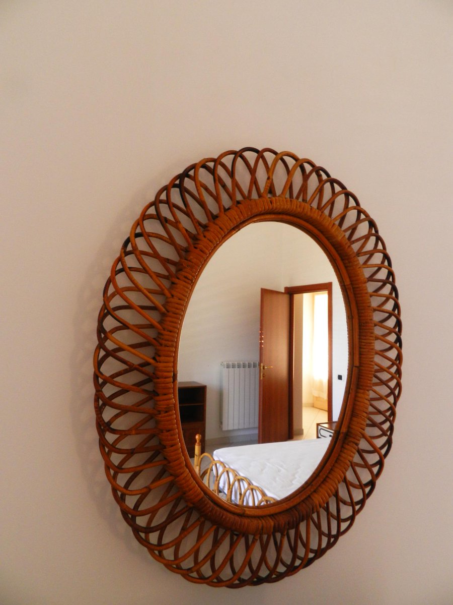 creative_scroll tweet picture