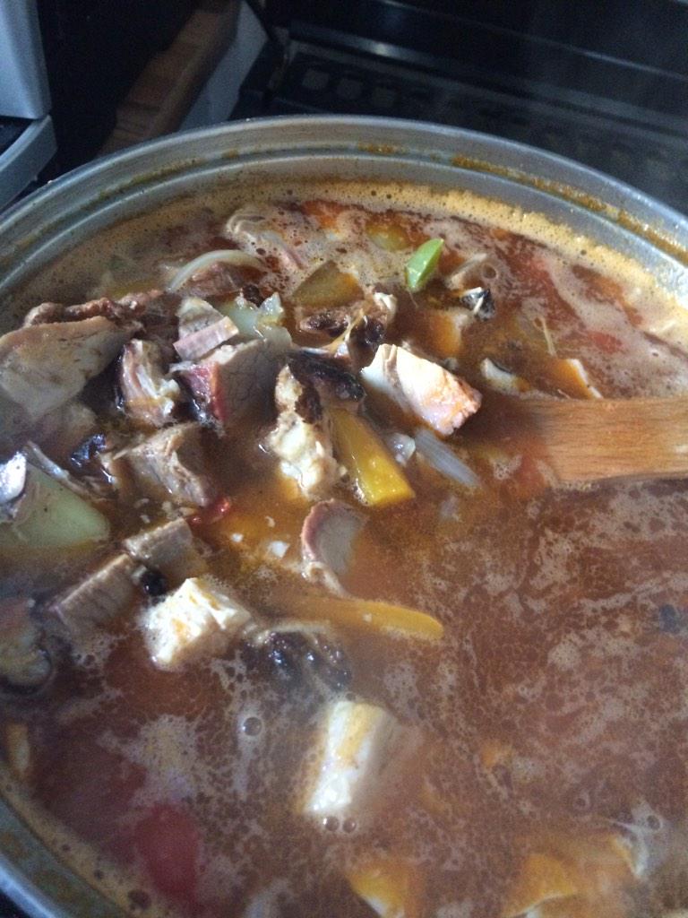 TheFlamePit's tweet image. If you've got leftover BBQ. Chuck it all in a pan with onions, peppers etc. I've added #pitrub to build extra flavour