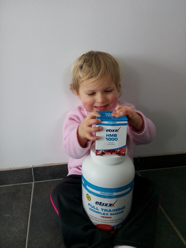 kevinpirson's tweet photo. Ma fille s'entraine déjà dur ! @EtixxBENELUX http://t.co/9CnOGRM1ge