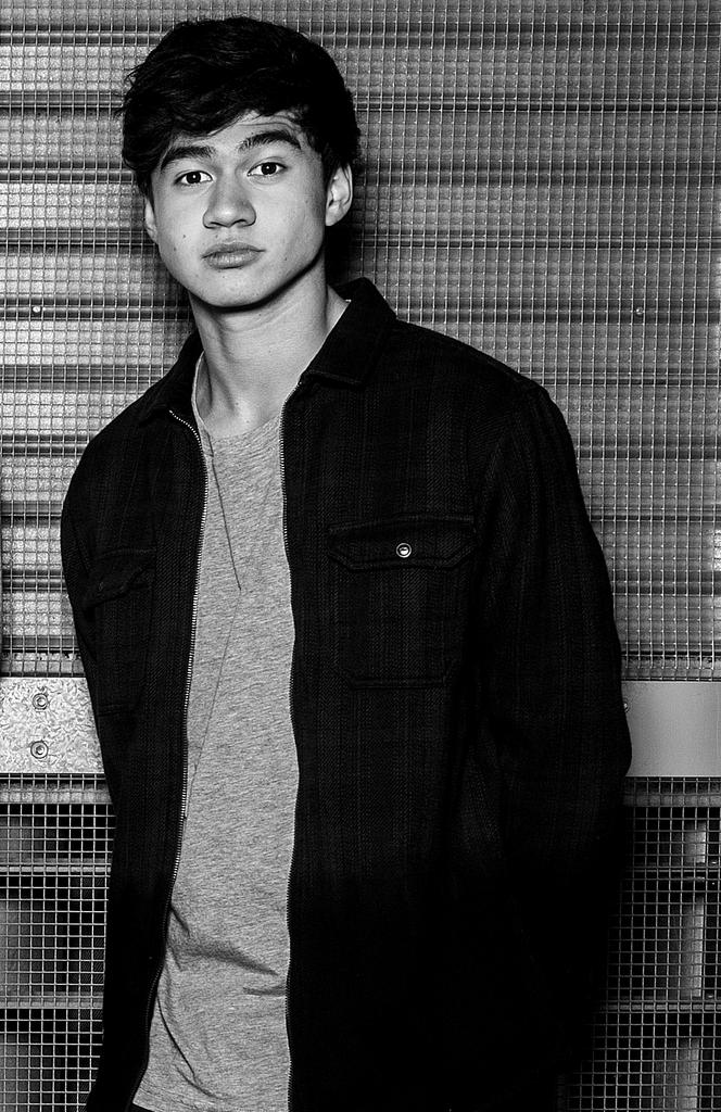 HAPPY BIRTHDAY CALUM HOOD!!!   