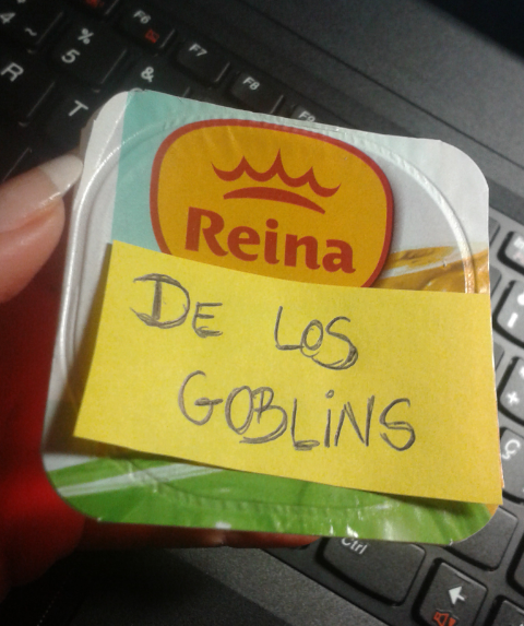 NoeliaORG's tweet photo. Propuesta para nuevo #diseño.A ver que se os ocurre a vosotr@s :D #retocomida #dentrodellaberinto #cine #DavidBowie http://t.co/E3EeZq49DP