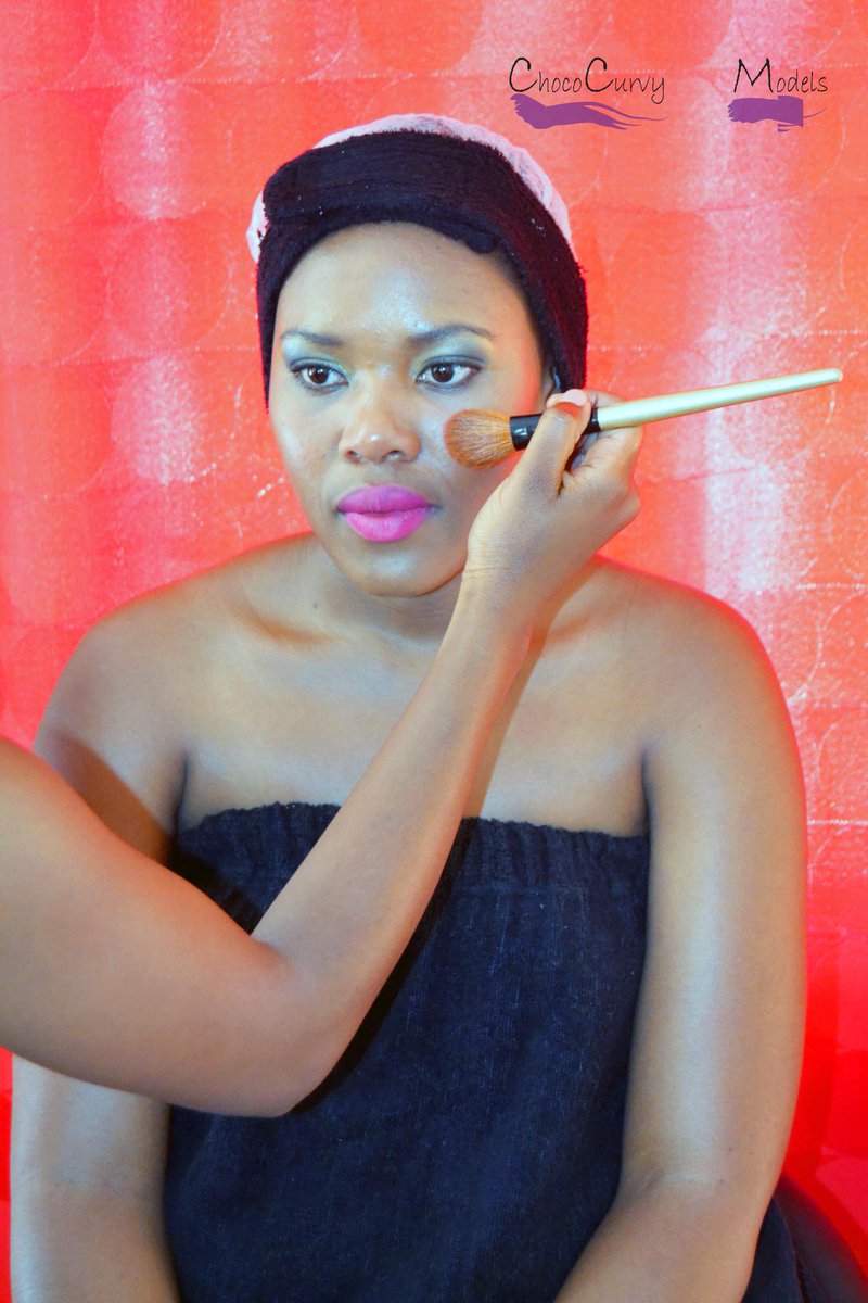 TeesPhoenixSpa's tweet photo. We are currently sponsoring @ChocoCurvy Models with all their #makeuptransformation #makeup. Thanks once again. http://t.co/CAUrLDAqAg