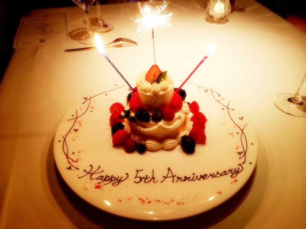 makikoyamashita's tweet photo. ５年記念日💖✨
６年目も変わらずよろしくね💞 http://t.co/CS5TpJhhyk