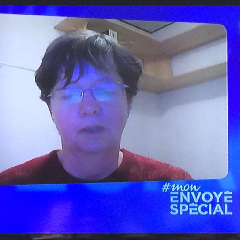 jmnl's tweet image. L&apos;interview Skype, c&apos;est mon produit de beauté #NoFilter #TeintDePendu #DaBaDeeDaBaDa