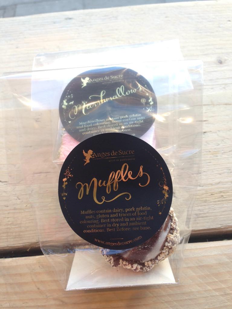 Hidden gem in High Street Ken... <a href="/AngesDeSucre/">Anges de Sucre</a> with superb coffee and #muffles. Thanks to <a href="/coffeelondon/">Best Coffee</a> for the tip!