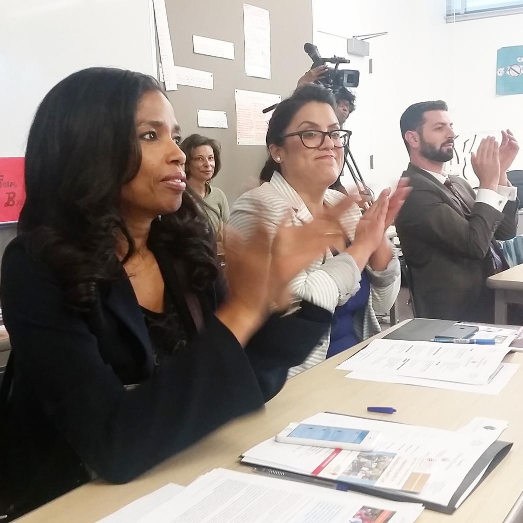 ArevaMartin's tweet photo. S/O to @SpecialNeedsLA #PAM graduates for being outspoken advocates for #autism &amp; change! #CABudgetForum http://t.co/4ctx4uKe3R