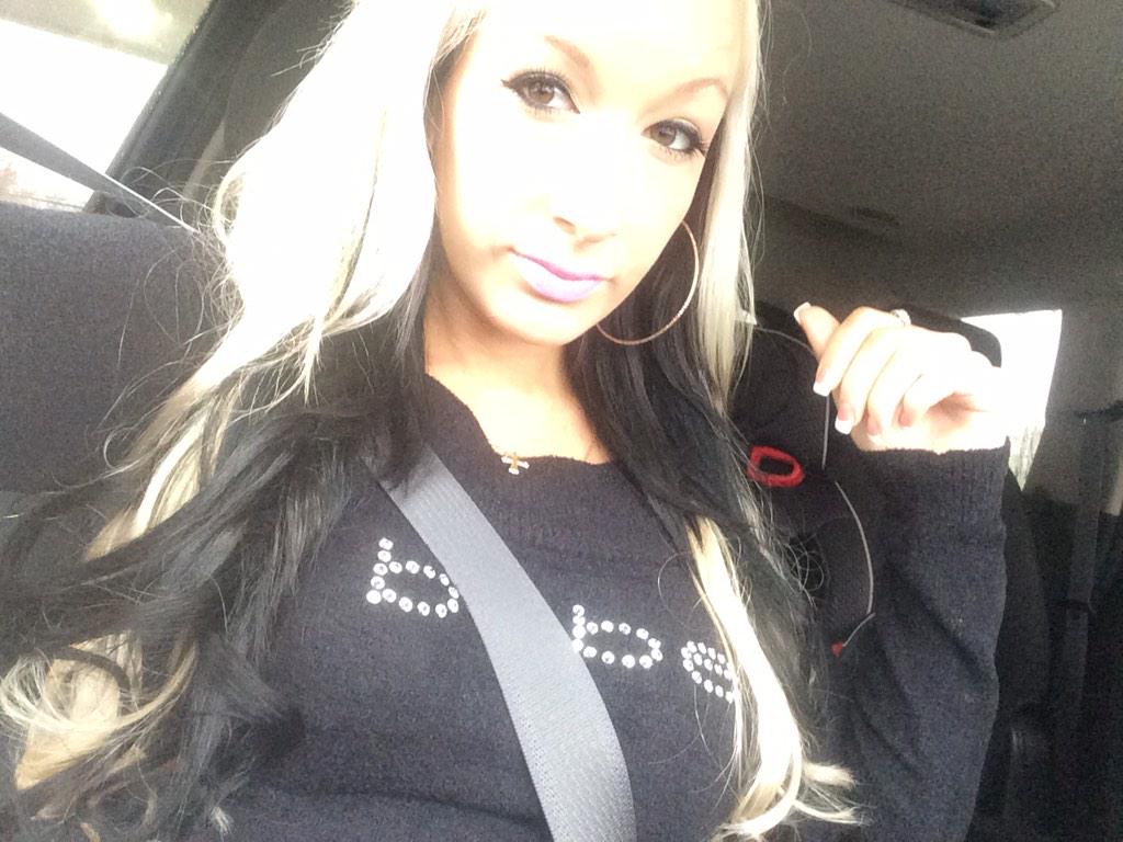 TW Pornstars - Lacey Denae. Twitter. Cold. Rainy day ? ☔️my phone is acting up so sry if I don't