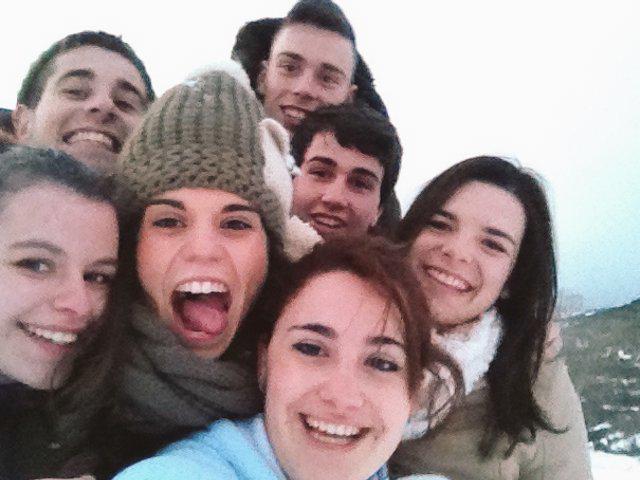 PaulaMonasteri's tweet photo. Buena tarde por la nieve. http://t.co/RYWOKtFI6D