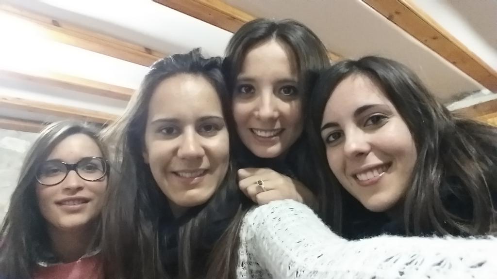 maite12vl's tweet photo. Momentos como estos quisiera yo todos los días!! #conellassiempreagusto http://t.co/e0A2HBsZEI