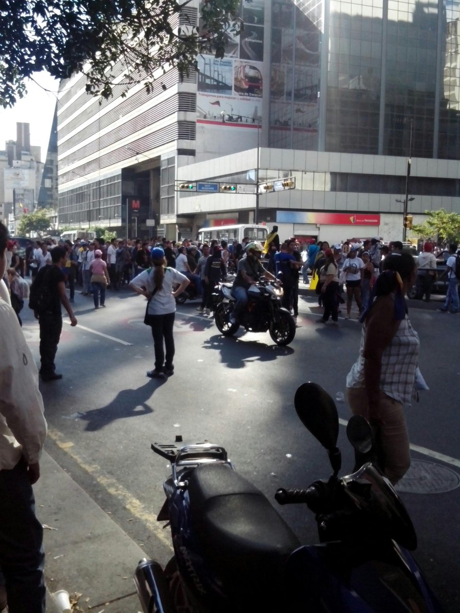 View image on Twitter