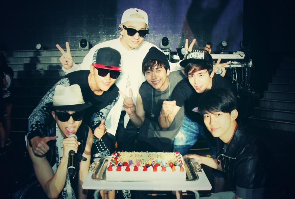    Happy birthday                 Selamat Ulang tahun Lee Junho 