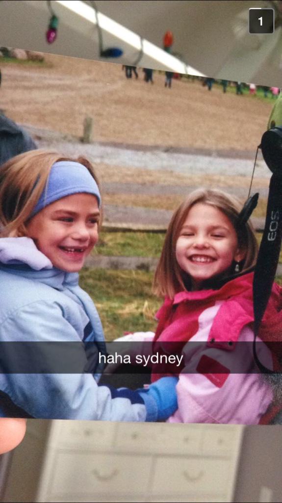 zanaemmarose's tweet image. happy bd @elliescharret 🎉🎉 hope it&apos;s a good one hahah #goodatmath