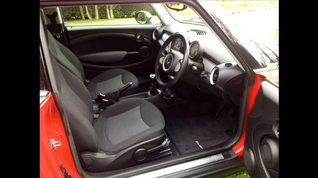 CARS_ITS's tweet photo. #Mini #One 1.4 3dr £5450. #One Owner, 12 Month @Warrantywise included. 2007 (57 reg) 34k miles. Call @CARS_ITS http://t.co/tzofEeY5d7