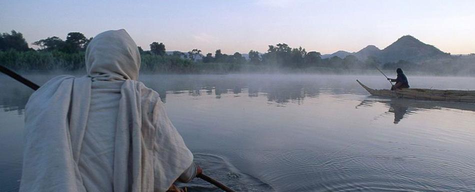 dtdchange's tweet photo. Water Grabbers: A Global Rush on Freshwater
http://t.co/Ga68kLR1H4 #Mali #SaudiArabia #Nile http://t.co/kLkF5Q0GBi
