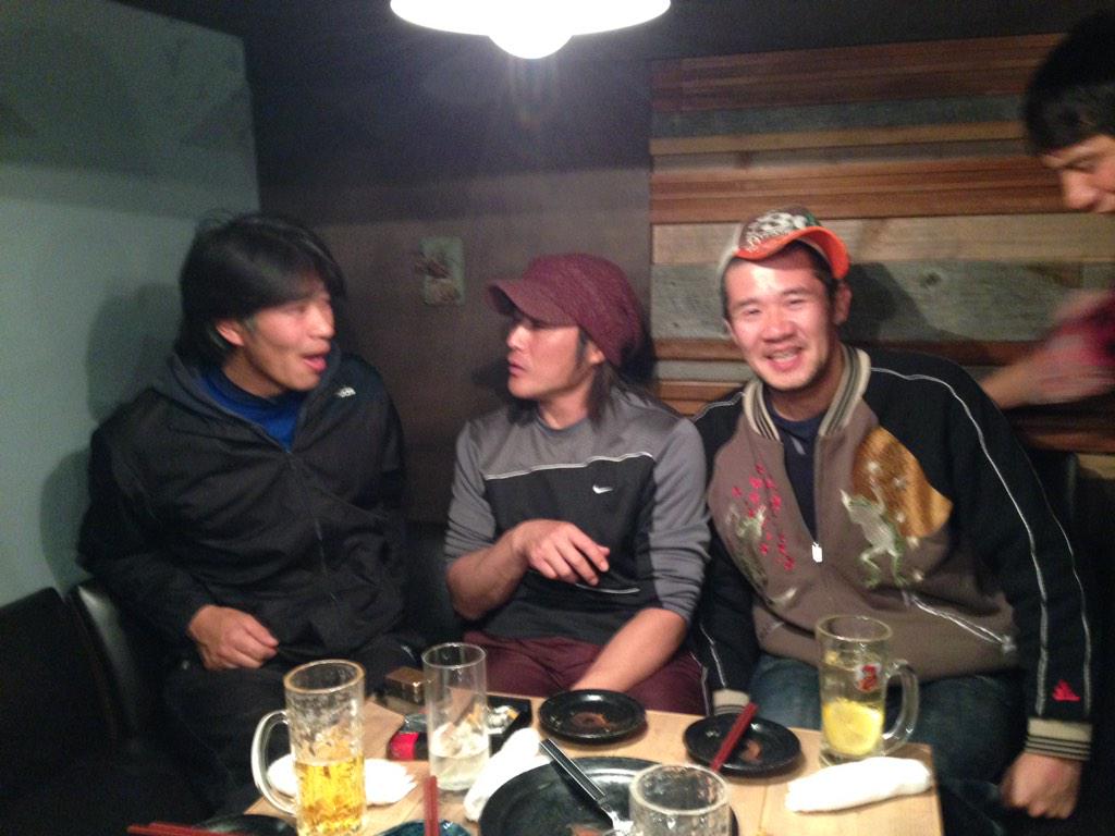 oshikawa_FCB's tweet photo. この場を作ってくれた後輩にありがとう！ http://t.co/seA2uLXKU4