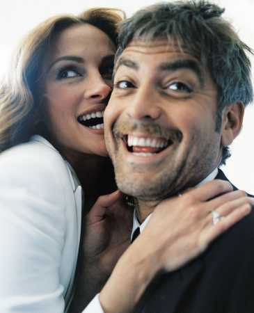 SpotlightGt's tweet photo. Llegan al #SelfieSaturday George Clooney y Julia Roberts , únete a #SpotlightCine http://t.co/mV3FQ4Zj3J