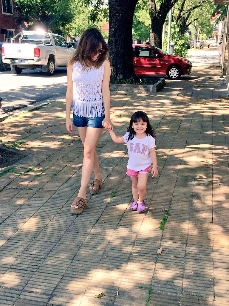 valeriabaroni's tweet photo. Volviendo de la Pelu con Mía con mi conjunto @SOFIACAPUTO 😍❤️ http://t.co/Y6dMXScb32
