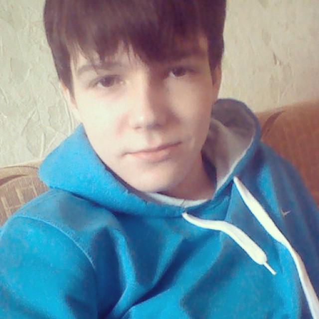 co0ometa's tweet photo. сонный тут -.- http://t.co/094rrRsftV