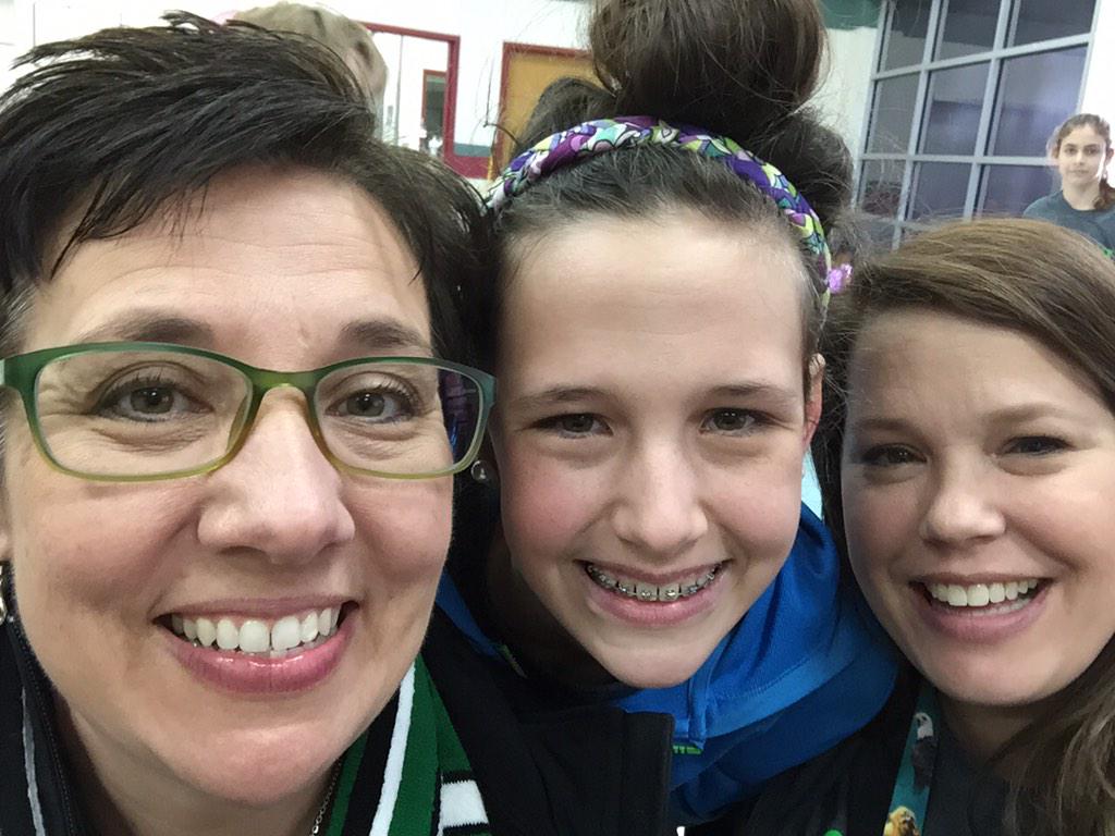teachinghornets's tweet photo. Having an awesome time a UIL @HooverElemAzle #BOOM http://t.co/jqJjiWT9kl