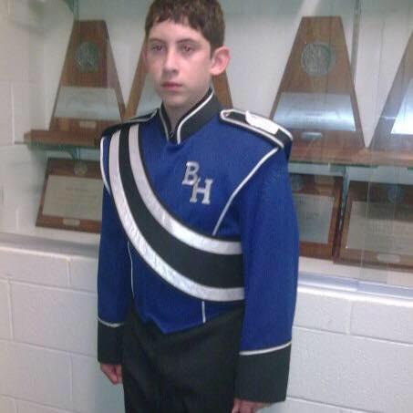 TrashxMoon's tweet image. @txrinightmare @RAVENOUSAARON #donewithurshit