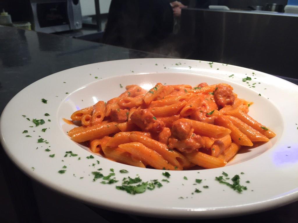 ciaobellini's tweet photo. Penne Finocchiona, fennel flavoured Italian sausage #Iwantsomenow http://t.co/ThwD6Vm1KO