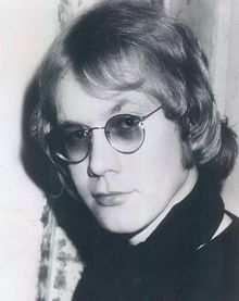 A happy dapper 68th birthday to Warren Zevon!    